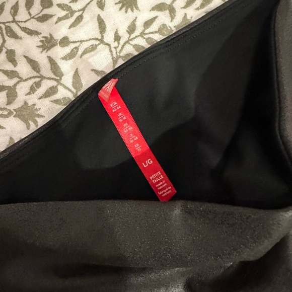 Cute leggings - just live in a hot area where I don’t wear a lot. - Picture 3 of 4